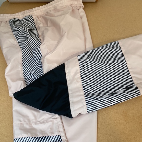 NWOT Reebok Classes Vector Track Pant. Buff Large - Picture 6 of 11